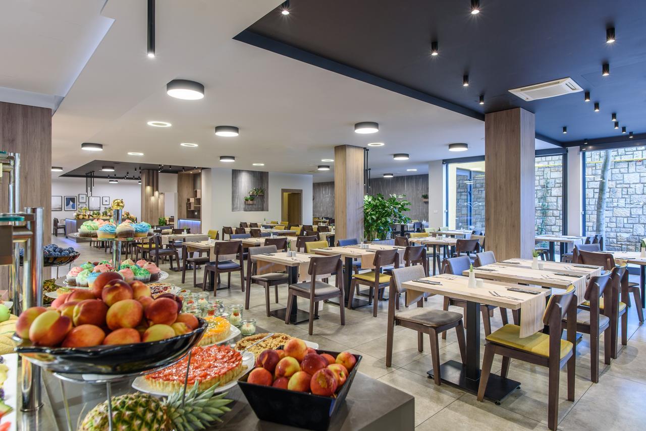 Maistra Select Island Hotel Istra Rovinj Exterior photo
