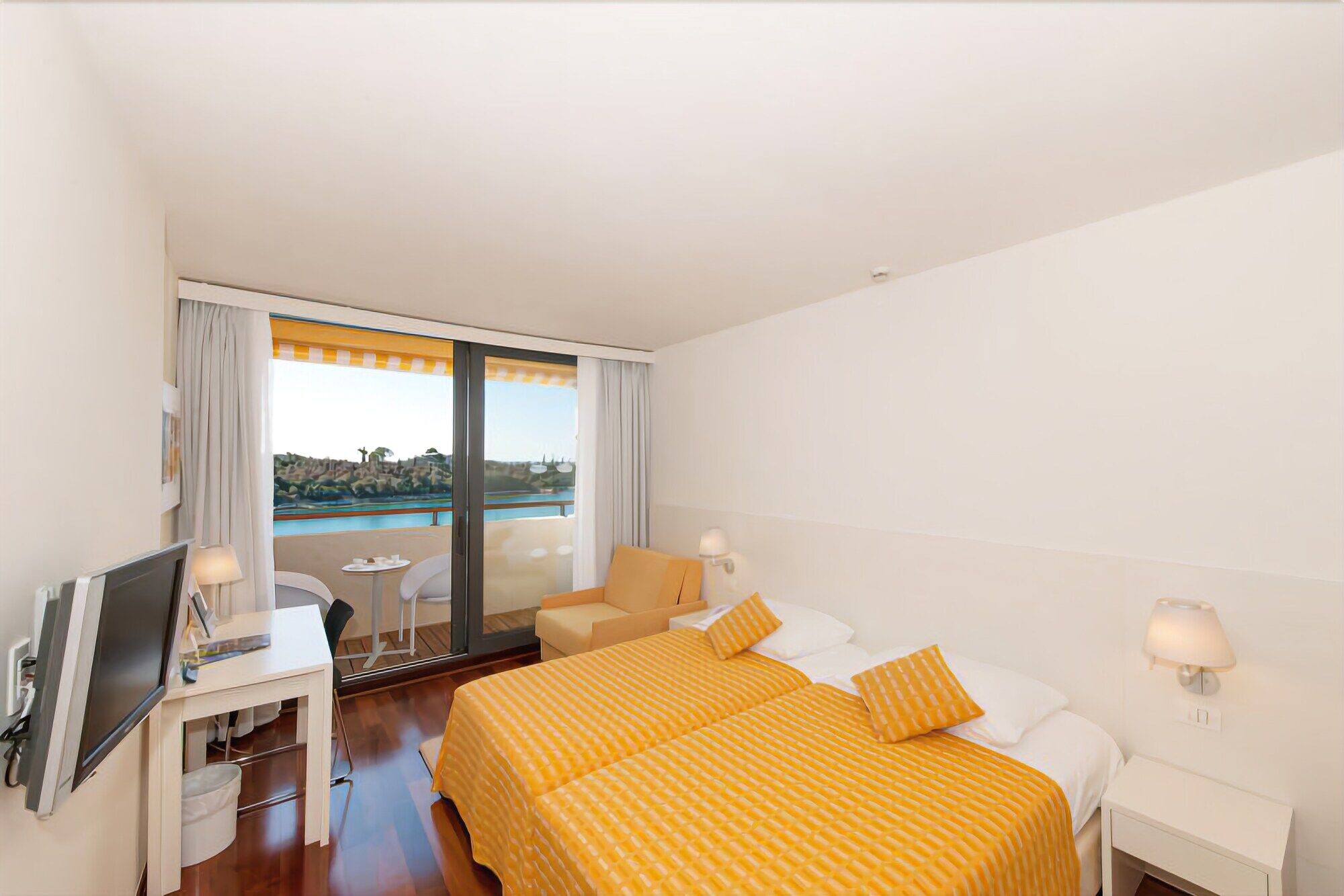 Maistra Select Island Hotel Istra Rovinj Exterior photo